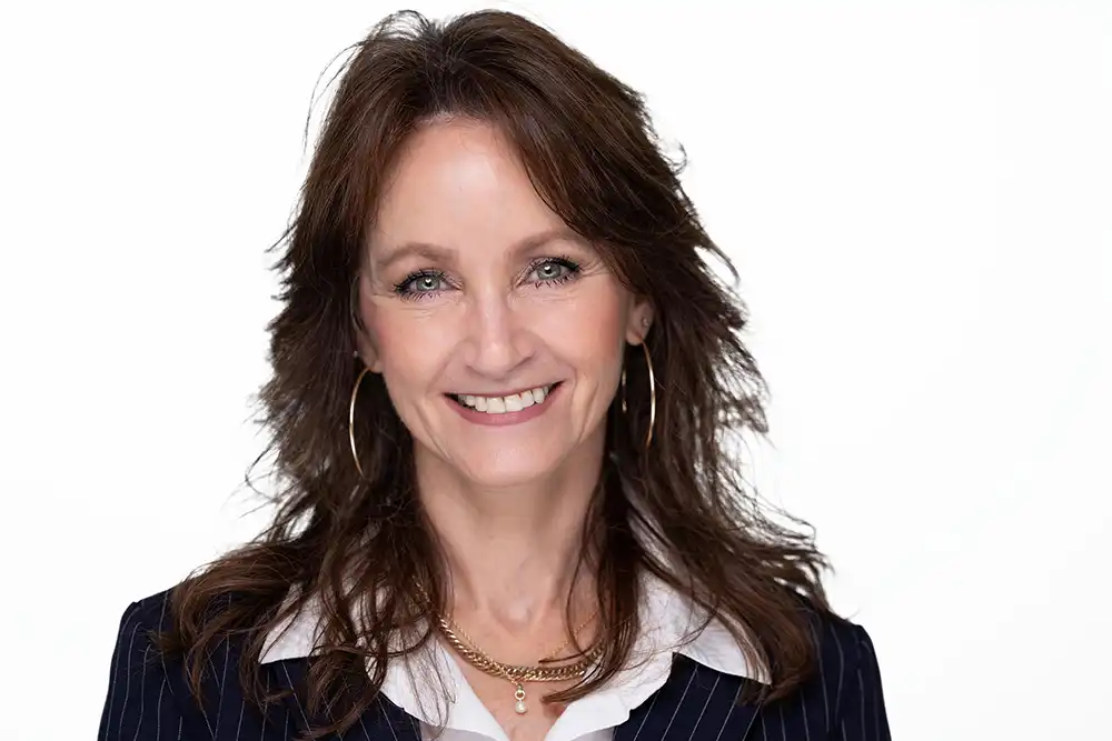 Kelly Rybacki, Senior Registered Client Associate | Moeller Investment Group